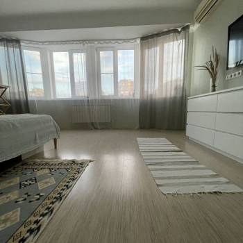 Продается 2-х комнатная квартира, 72 м²