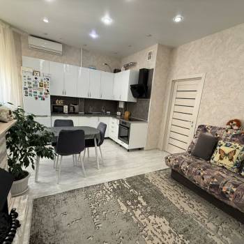 Продается 2-х комнатная квартира, 60,4 м²
