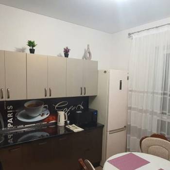 Сдается 1-комнатная квартира, 45,5 м²