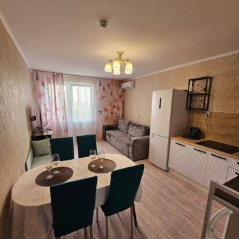 Сдается 1-комнатная квартира, 49 м²
