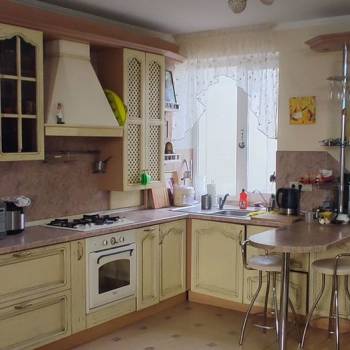 Продается 2-х комнатная квартира, 122 м²