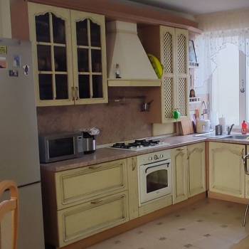 Продается 2-х комнатная квартира, 122 м²