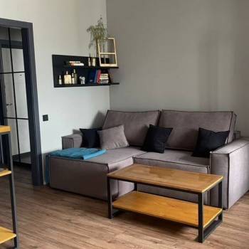 Продается 1-комнатная квартира, 45 м²