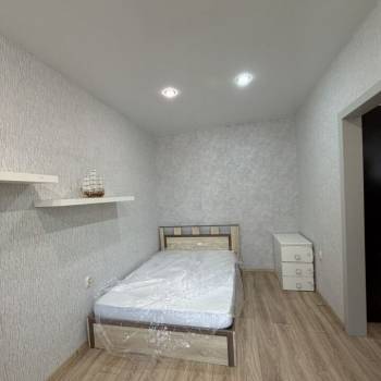 Сдается 1-комнатная квартира, 39 м²
