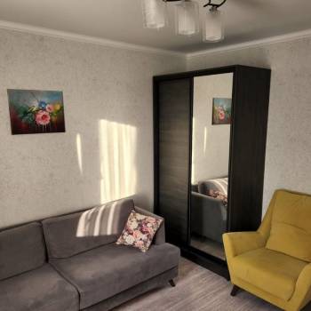 Сдается Многокомнатная квартира, 80 м²