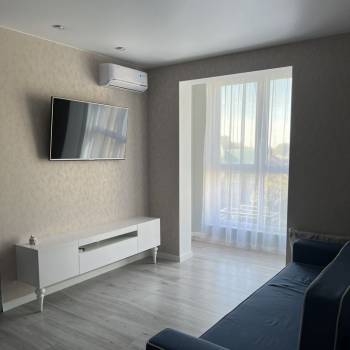 Продается 1-комнатная квартира, 49 м²