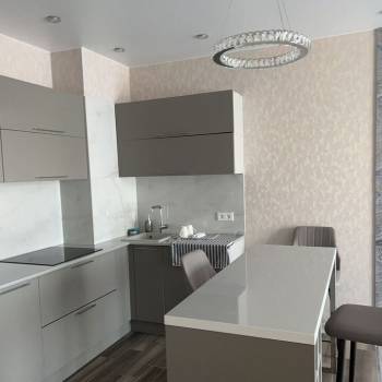 Продается 1-комнатная квартира, 49 м²