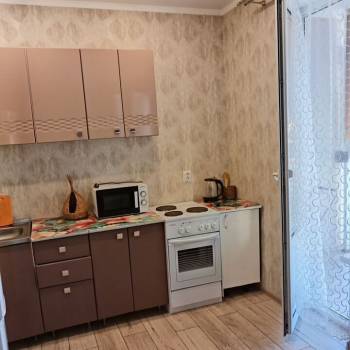 Сдается 1-комнатная квартира, 40 м²