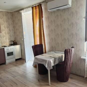 Сдается 1-комнатная квартира, 40 м²