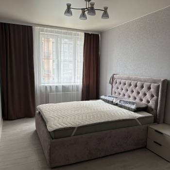 Сдается 2-х комнатная квартира, 70 м²
