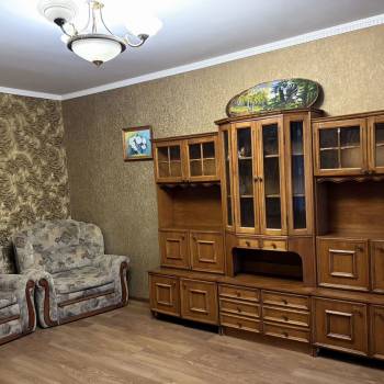 Сдается Многокомнатная квартира, 90 м²