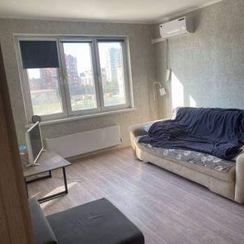Сдается 1-комнатная квартира, 37 м²
