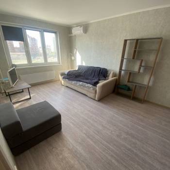 Сдается 1-комнатная квартира, 37 м²