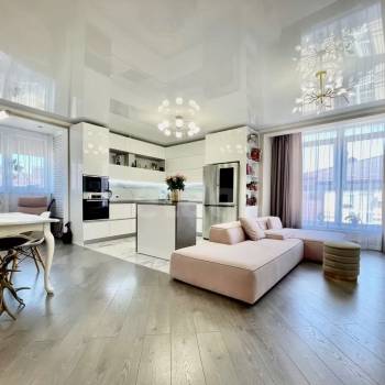 Продается Многокомнатная квартира, 105 м²