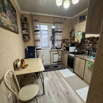Продается 1-комнатная квартира, 36 м²