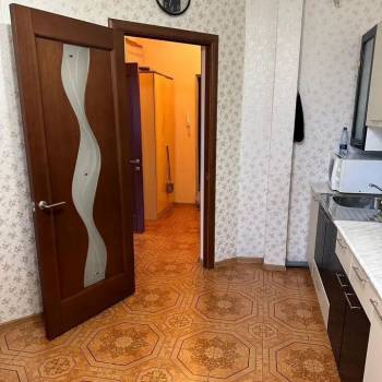 Продается 1-комнатная квартира, 41 м²
