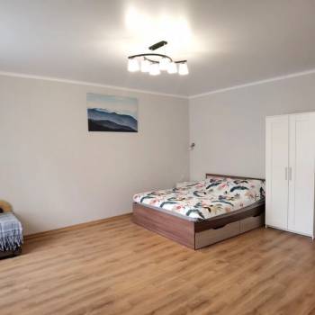 Продается 1-комнатная квартира, 37 м²