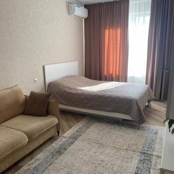 Сдается 1-комнатная квартира, 43 м²