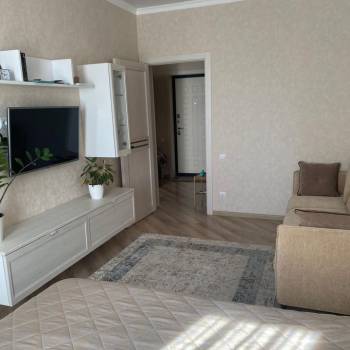 Сдается 1-комнатная квартира, 43 м²