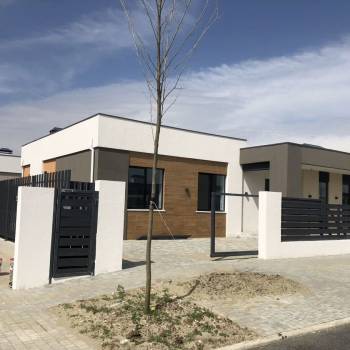Продается Дом, 183 м²