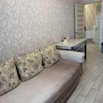 Сдается 1-комнатная квартира, 50 м²