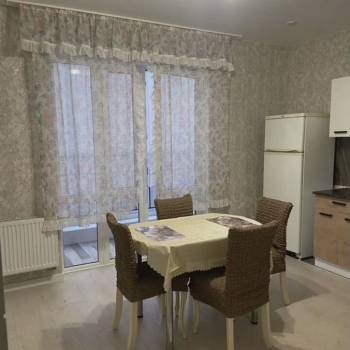 Сдается 1-комнатная квартира, 40,2 м²
