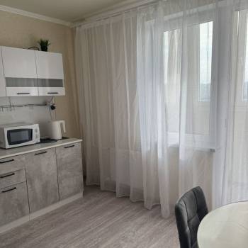 Сдается 1-комнатная квартира, 39 м²