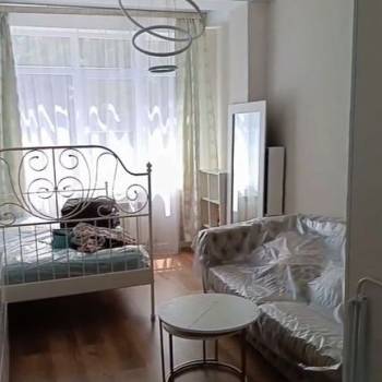 Сдается 1-комнатная квартира, 42 м²