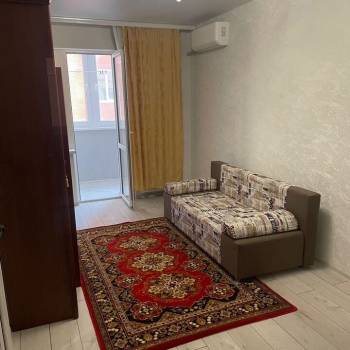 Сдается 1-комнатная квартира, 38 м²