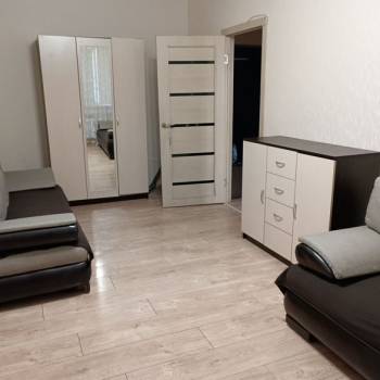 Сдается 1-комнатная квартира, 38 м²