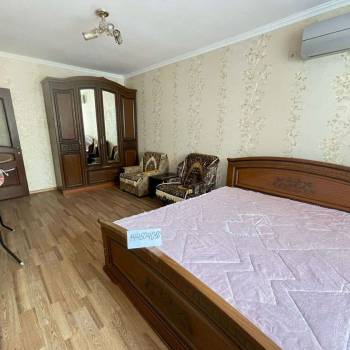 Сдается 1-комнатная квартира, 50 м²