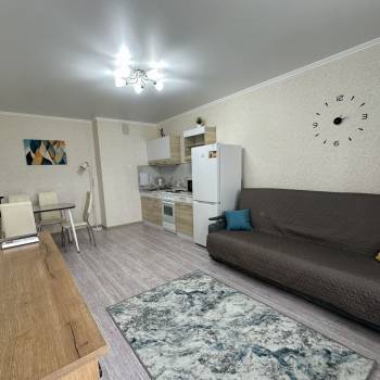 Сдается 1-комнатная квартира, 38 м²