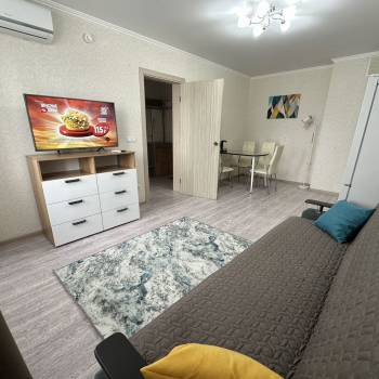 Сдается 1-комнатная квартира, 38 м²