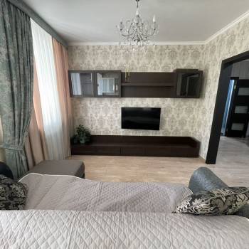 Сдается 2-х комнатная квартира, 73 м²
