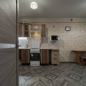 Продается 1-комнатная квартира, 40 м²