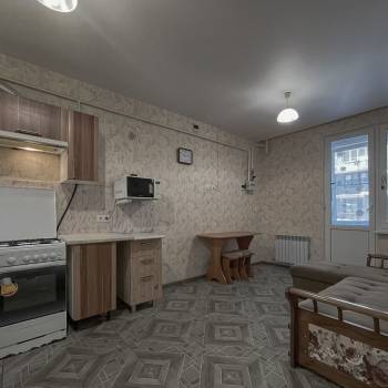 Продается 1-комнатная квартира, 40 м²