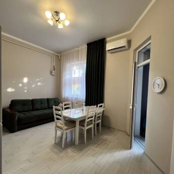 Продается 1-комнатная квартира, 45,6 м²