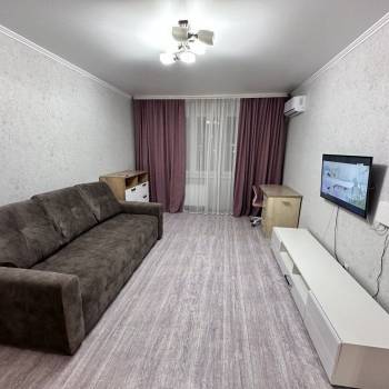 Сдается 2-х комнатная квартира, 64 м²