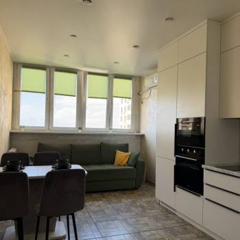 Сдается 1-комнатная квартира, 420 м²