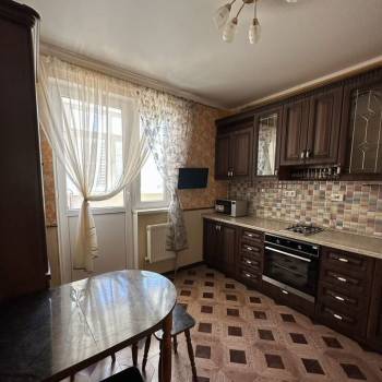 Сдается 1-комнатная квартира, 43 м²