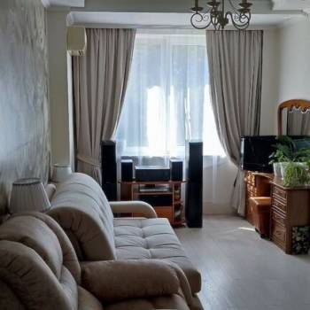 Продается 1-комнатная квартира, 42,8 м²