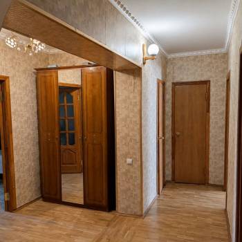 Сдается Многокомнатная квартира, 90 м²