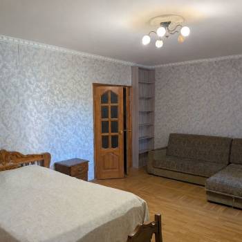 Сдается Многокомнатная квартира, 90 м²