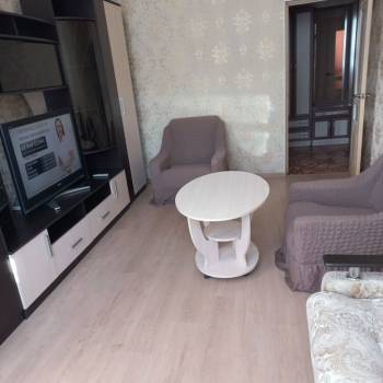 Продается 1-комнатная квартира, 40 м²