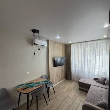 Сдается 1-комнатная квартира, 42 м²
