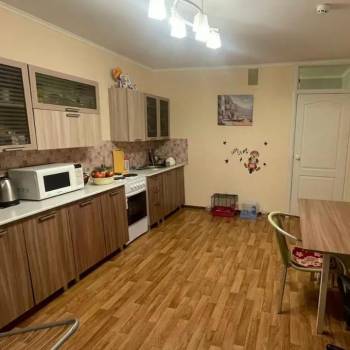 Сдается 2-х комнатная квартира, 63 м²