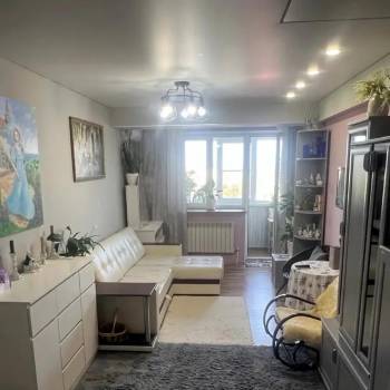Продается 1-комнатная квартира, 42,2 м²