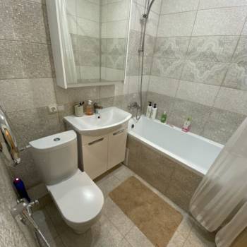 Сдается 2-х комнатная квартира, 67 м²