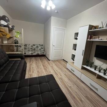 Сдается 1-комнатная квартира, 35 м²