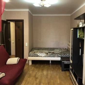 Сдается 1-комнатная квартира, 38 м²